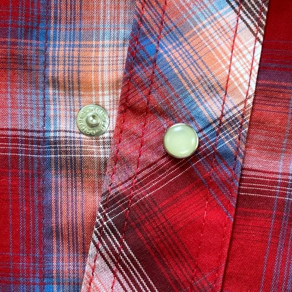 Wrangler Western Shirts Men’s Snap Shirt XL Like New Short Sleeves Red Plaid - Picture 11 of 11